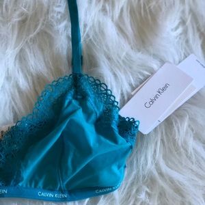 Calvin Klein Triangle Bra [NWT]